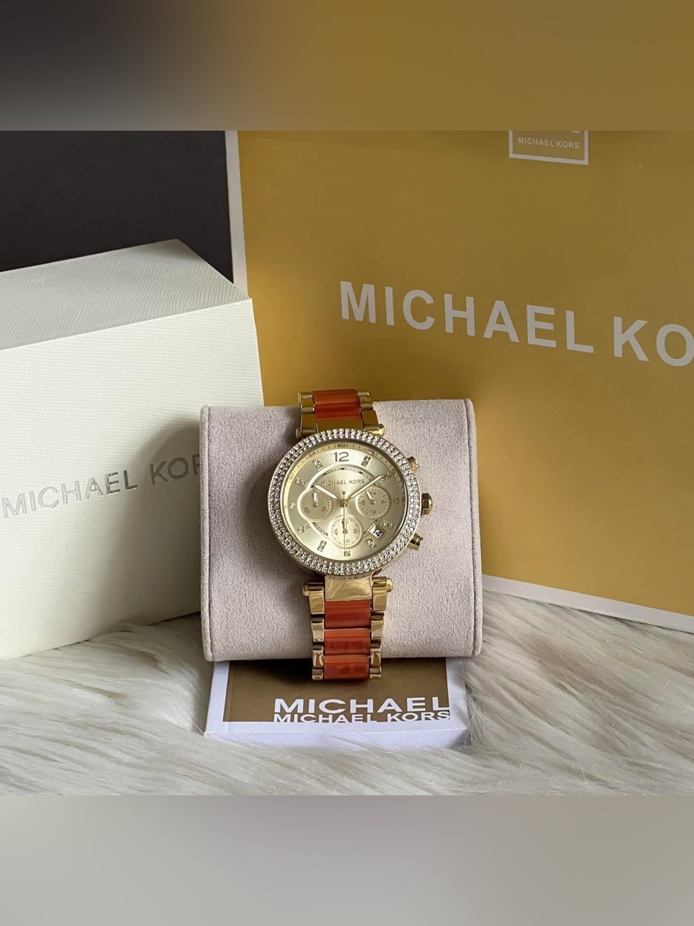 MK6139 - Michael Kors Women’s Parker Multi-Function Champagne Dial Watch